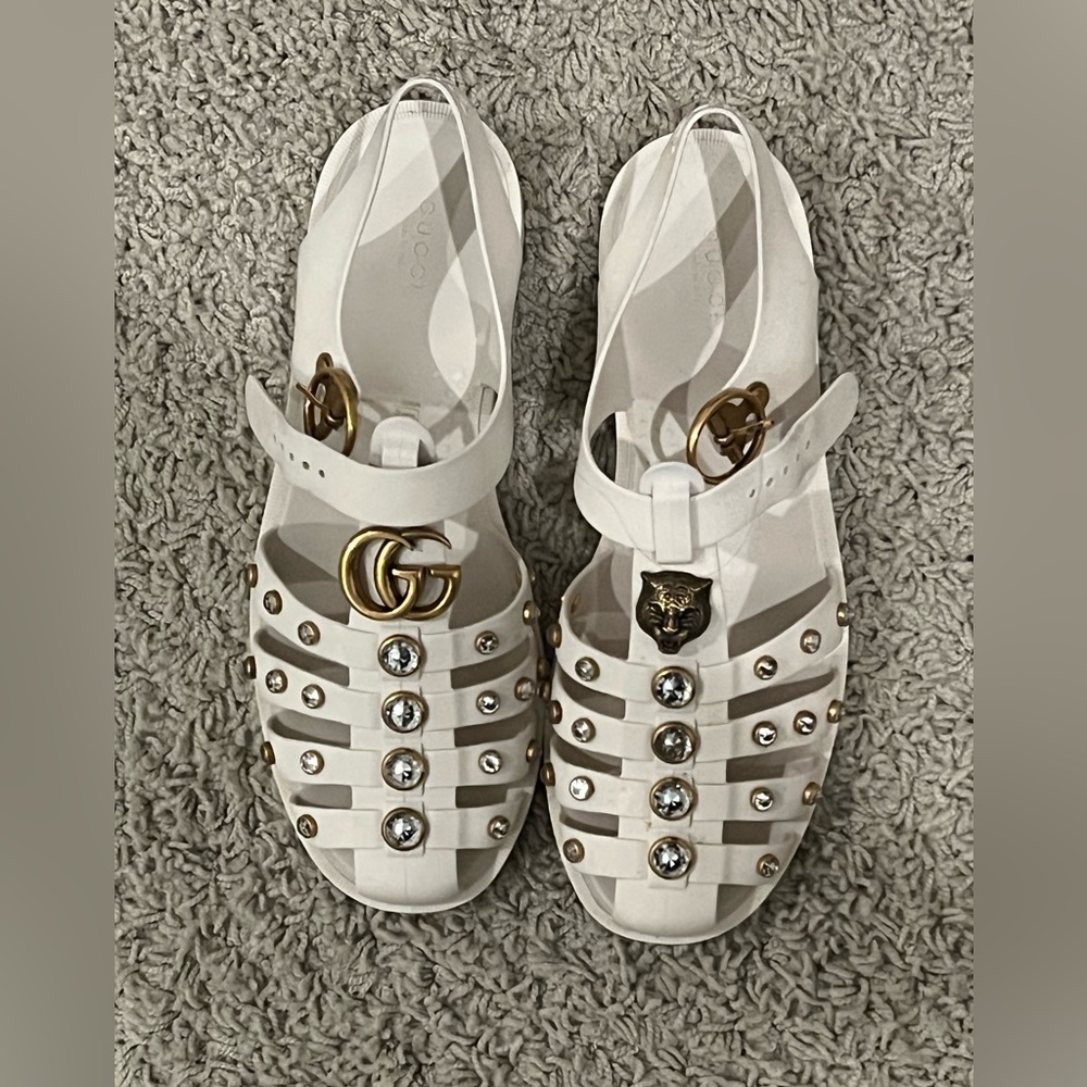 Gucci rubber sandals with crystals.Box included